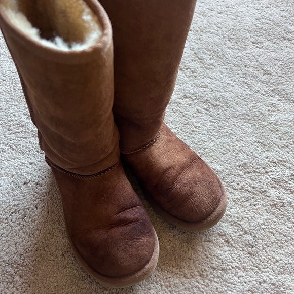 Tall UGG boots - Picture 2 of 6